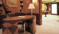 LINDA LOU - The Master Suite Study